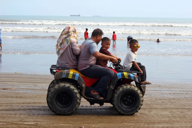 Pantai Air Manis