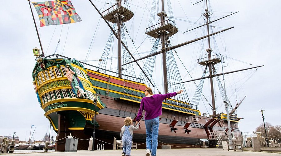 Kemegahan Replika Kapal Amsterdam Maritime Museum