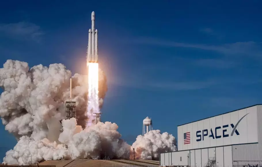 SpaceX Pecahkan Rekor IPO