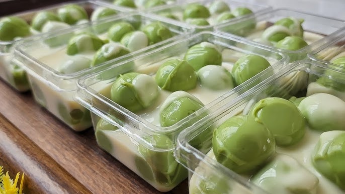 Matcha Ball Puding