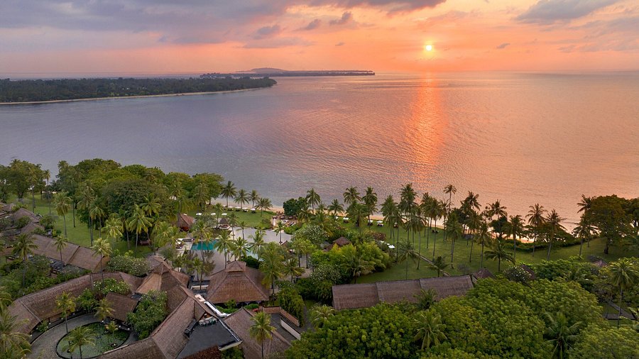 Oberoi Beach Resort